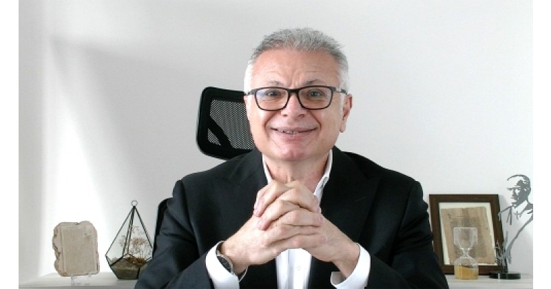 Uzm. Dr. Erhan Özel, İç Hastalıkları Uzmanı